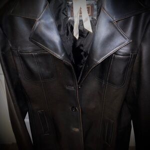 Brand New EMC Boutique Womens button up Leather Jacket. Large